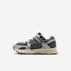 Iron Grey/Metallic Silver/Coconut Milk/Chrome