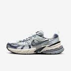 Pure Platinum/Wolf Grey/Cool Grey/Metallic Cool Grey