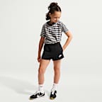 Black/White