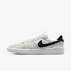 White/Summit White/Black/Black