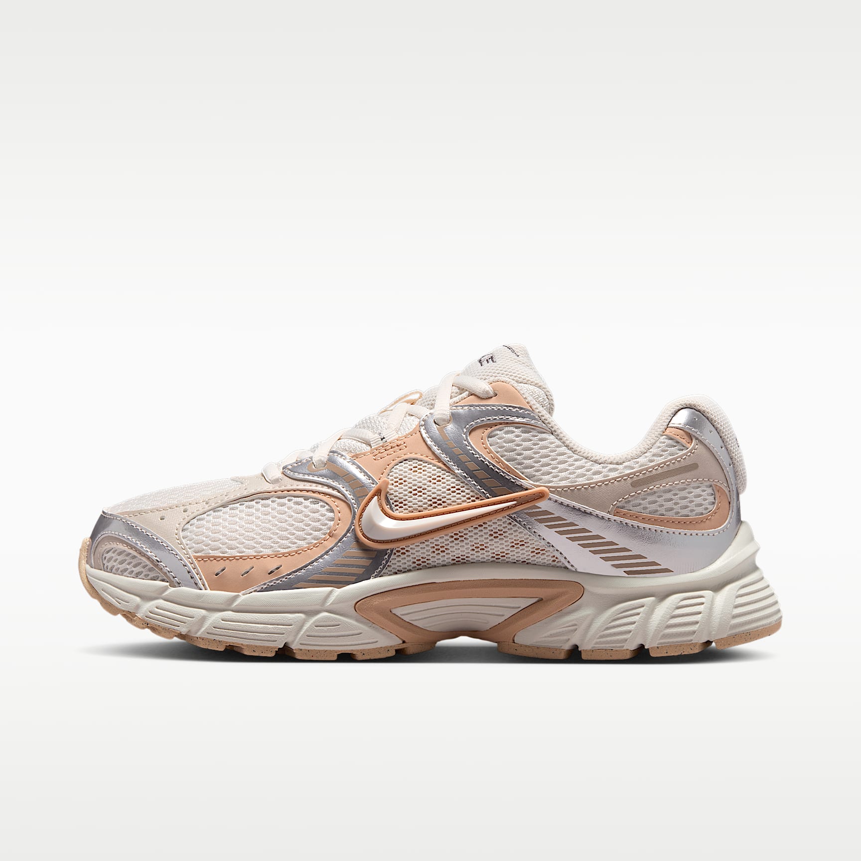 Nike V5 RNR Women's Shoes with Reflective Design Accents
