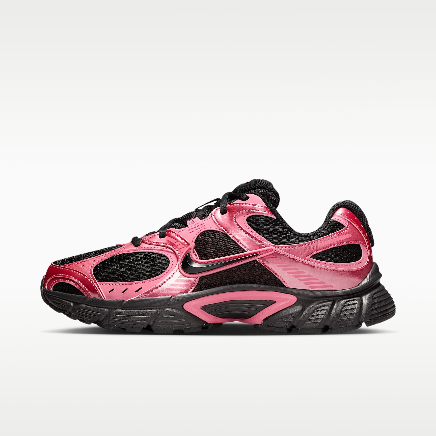 Nike V5 RNR Women's Shoes with Reflective Design Accents