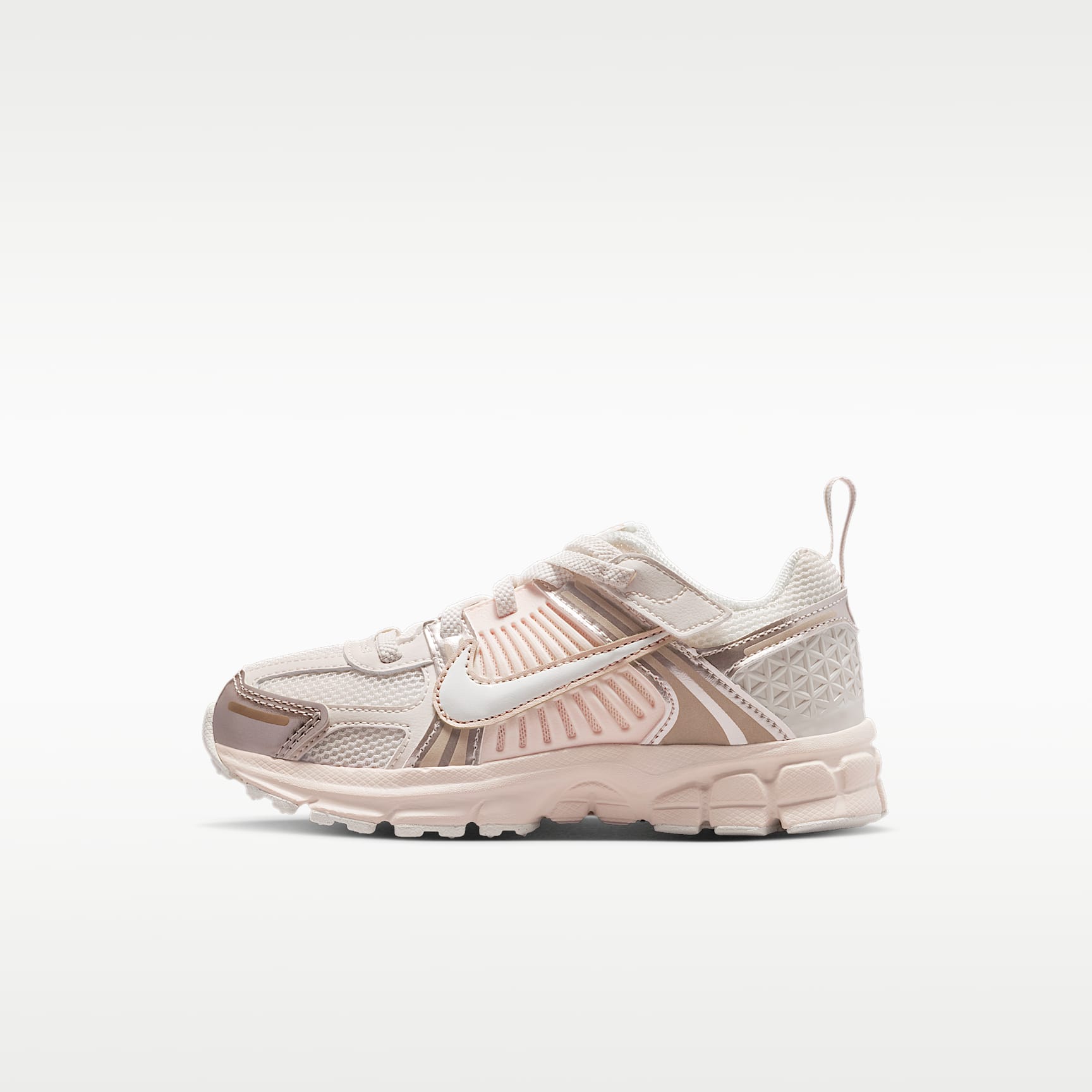 Nike Vomero 5 Younger Kids' Shoes with Reflective Design Accents