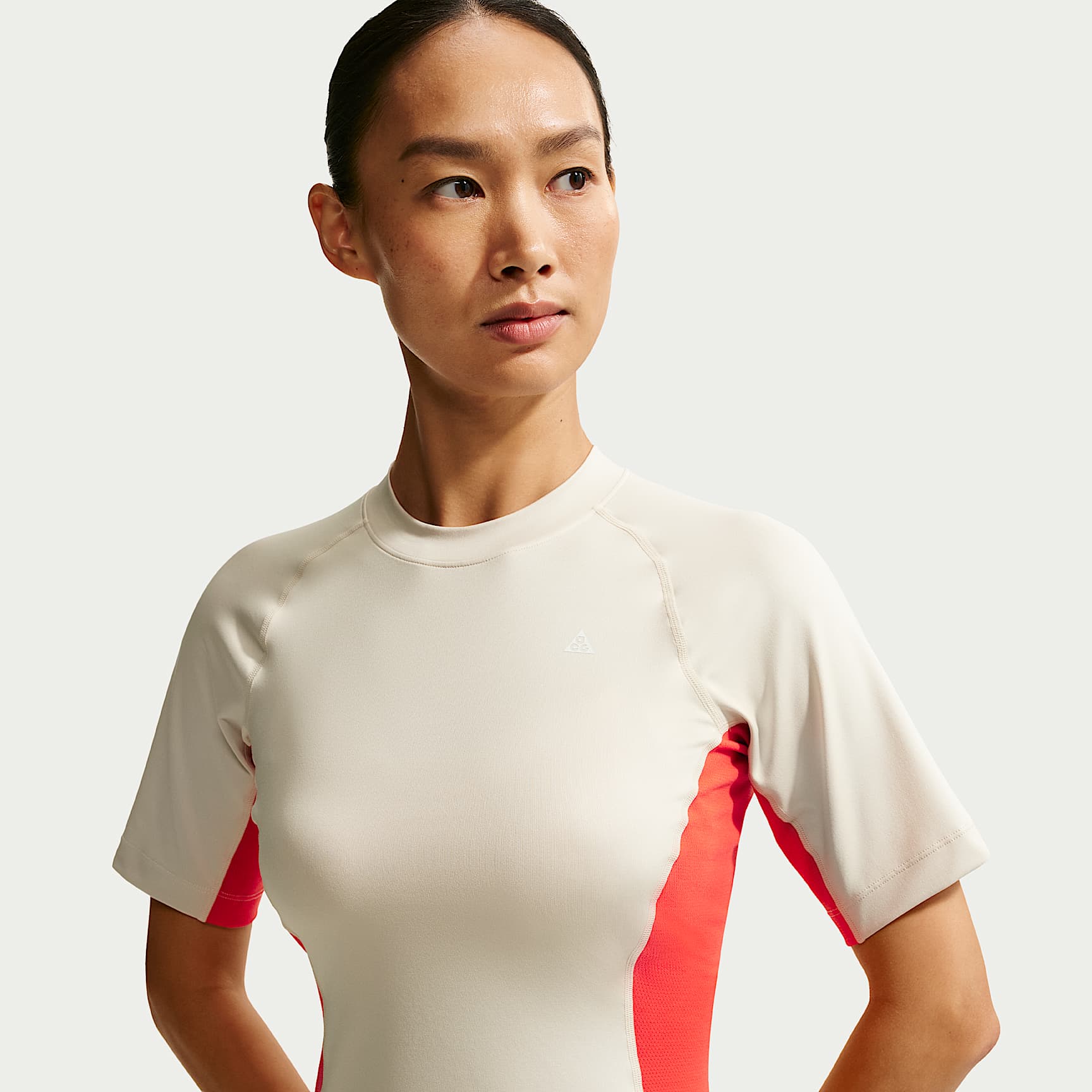 ACG Wildsee Women's Dri-FIT Short-Sleeve Base Layer Top