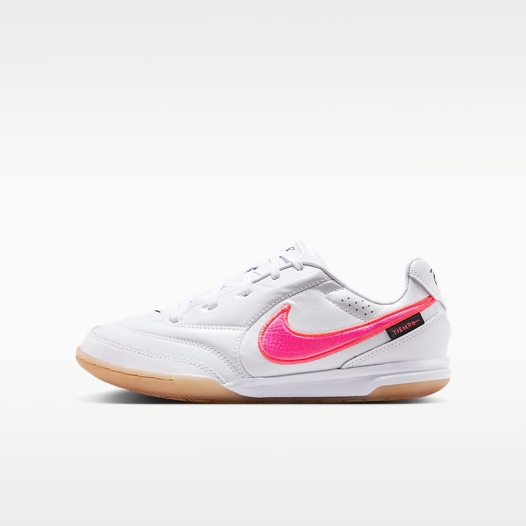 Nike Jr. Tiempo Streetgato Older Kids' Indoor/Court Low-Top Football Shoes