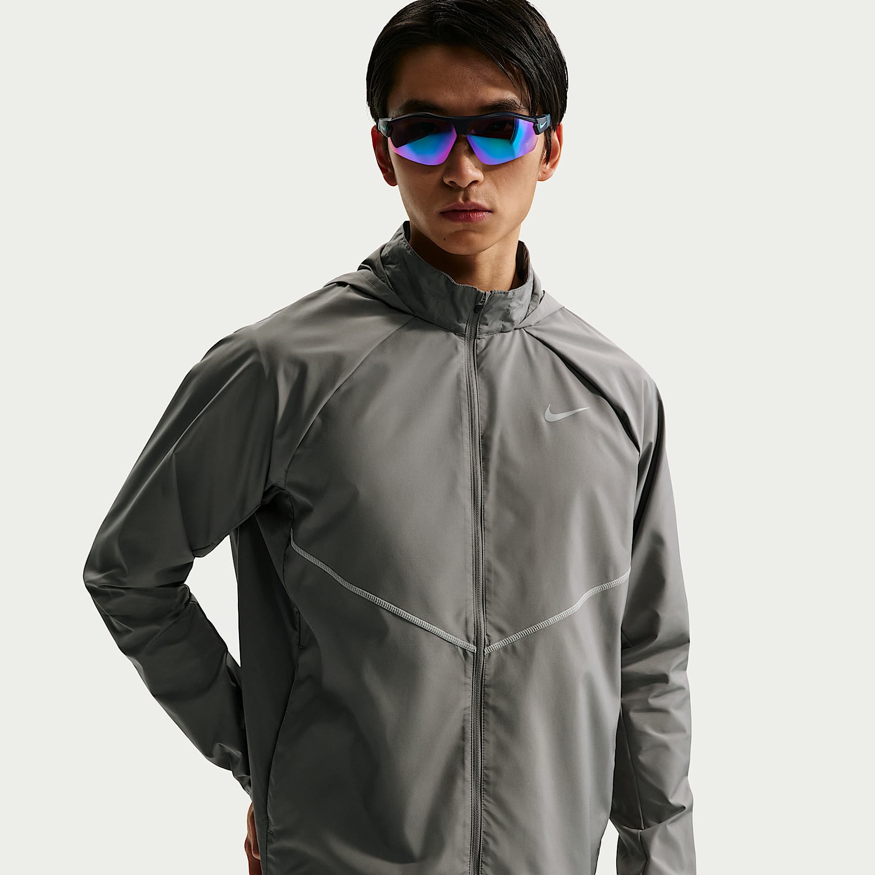Nike Miler Men's Repel UV Protection Running Jacket