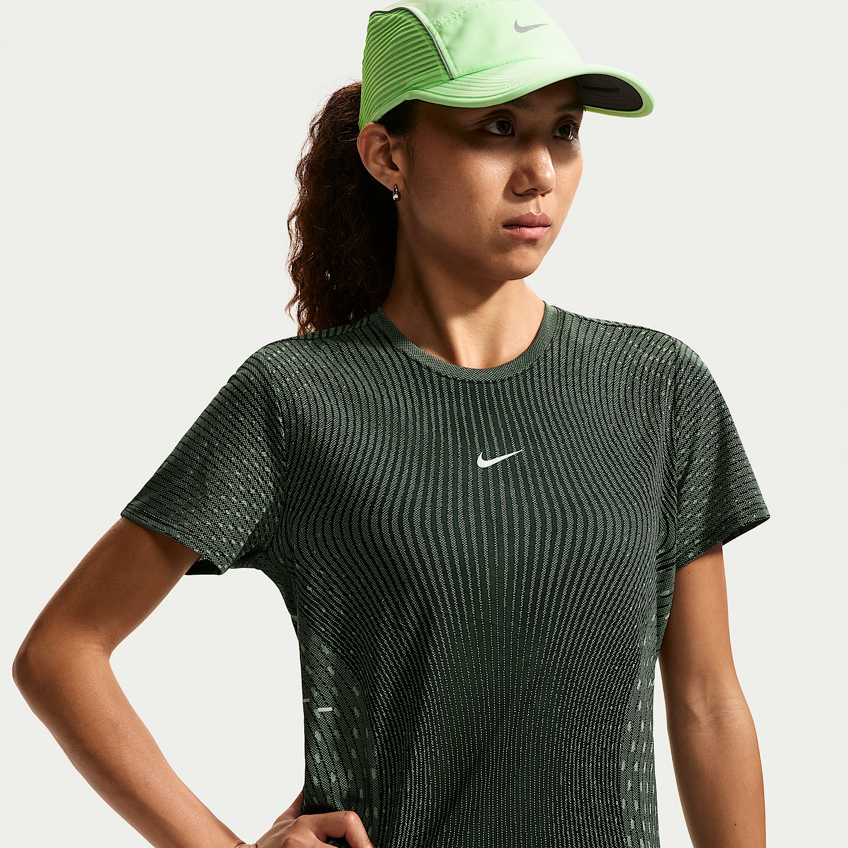 Nike Swift Aero-FIT Women's Short-Sleeve Running Top