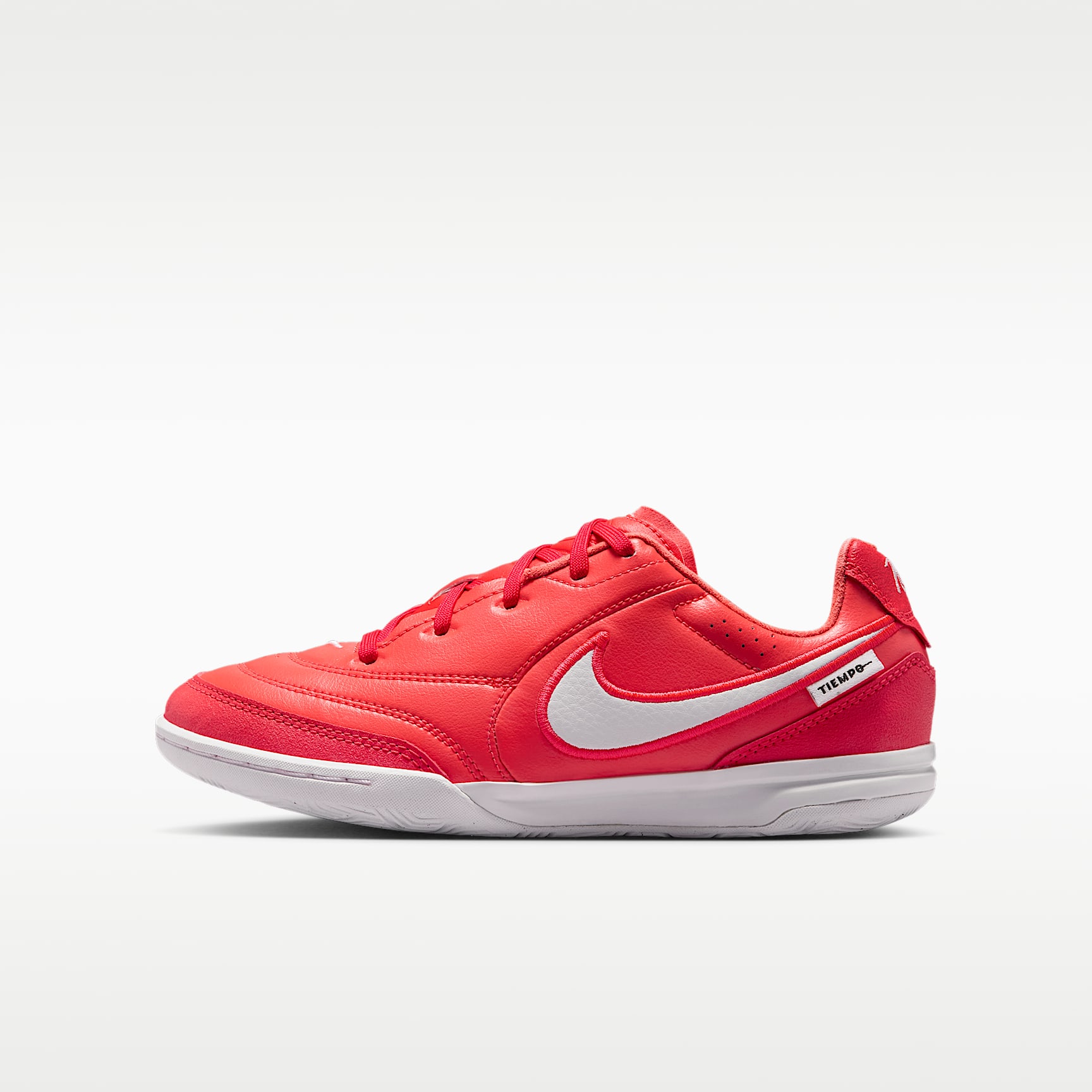 Nike Jr. Tiempo Streetgato Older Kids' Indoor/Court Low-Top Football Shoes