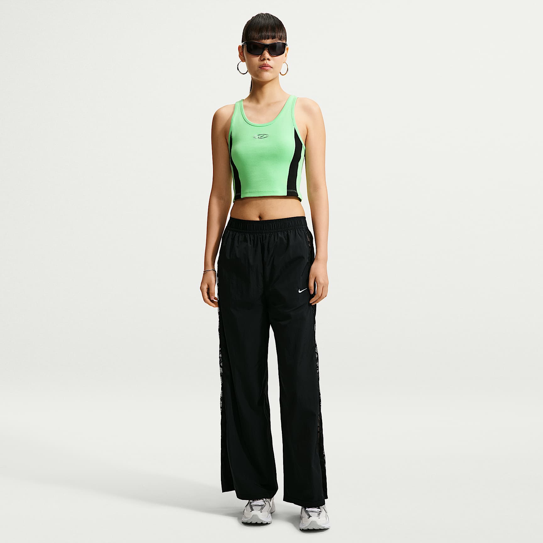 Nike Sportswear Women's Loose Mid-Rise Lace Tracksuit Bottoms