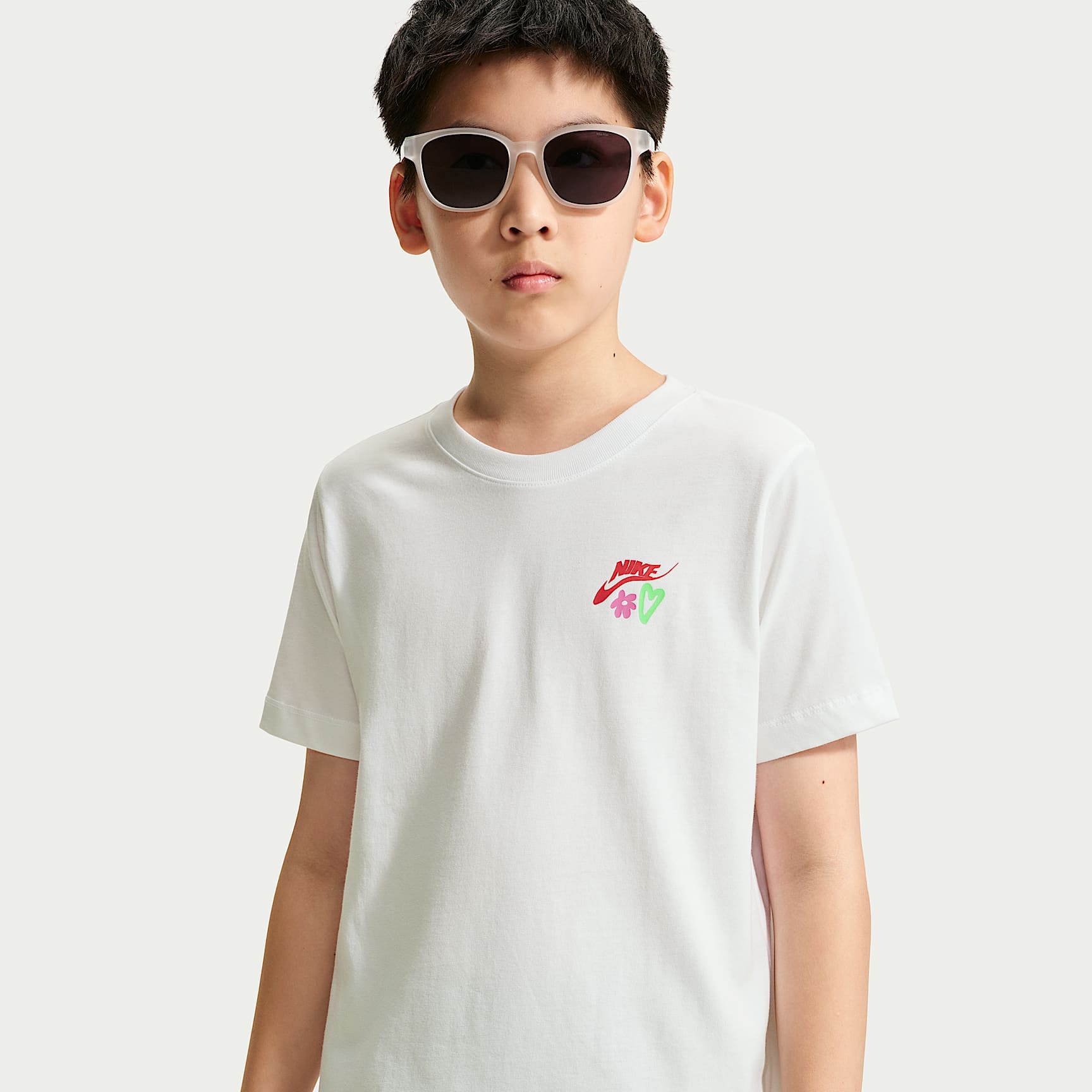 Nike Sportswear Older Kids' T-Shirt