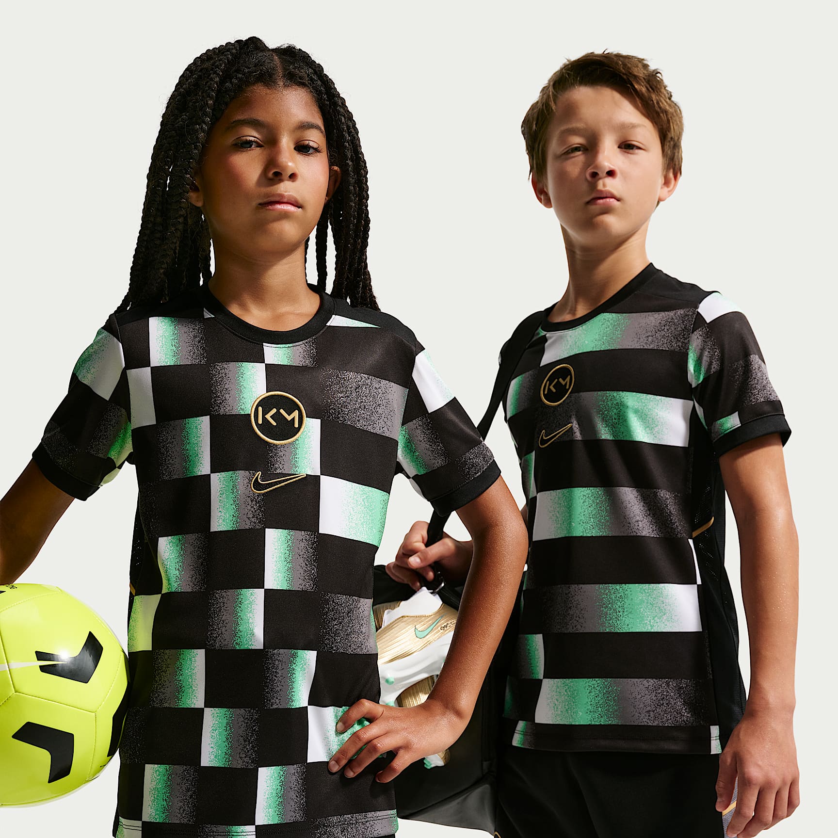 Kylian Mbappé Academy Older Kids' Dri-FIT Short-Sleeve Football Top