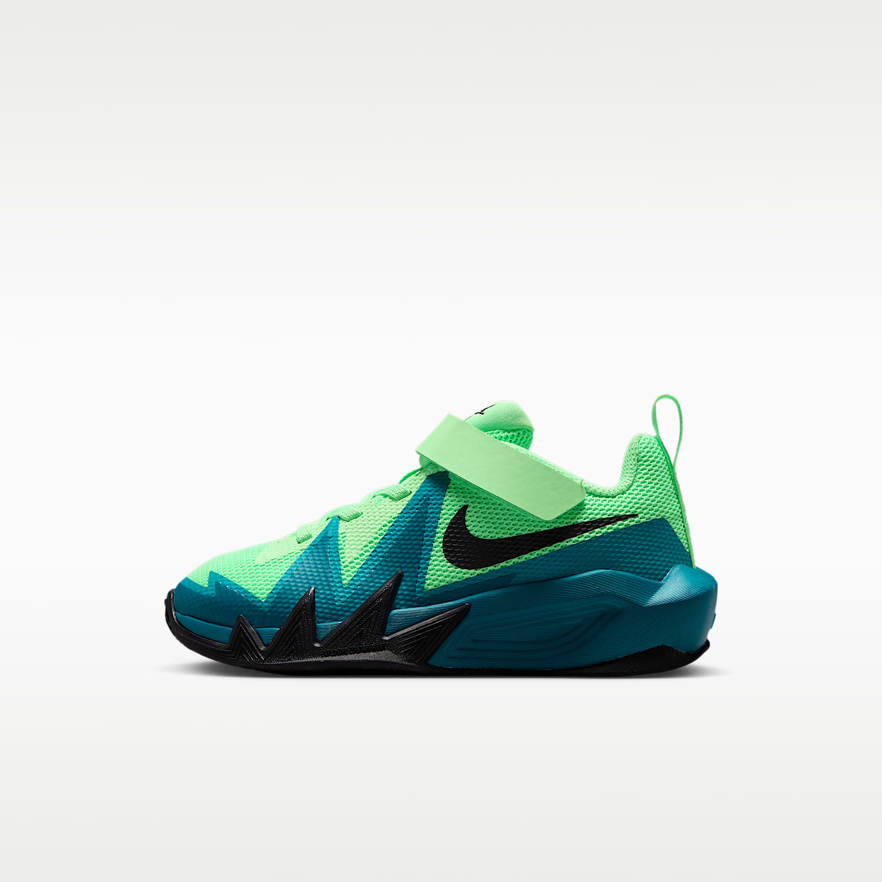 Nike S.T. Dynamite Younger Kids' Basketball Shoe