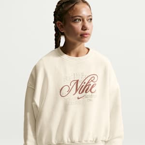 Nike Sportswear Club Fleece Older Kids' (Girls') Boxy Crew-Neck Sweatshirt