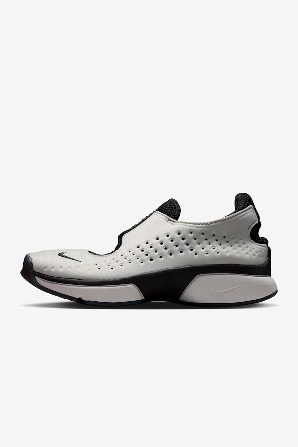 【NIKE公式】レディース リフト 2 'Black and Metallic Silver' (IQ8006-003) 発売日