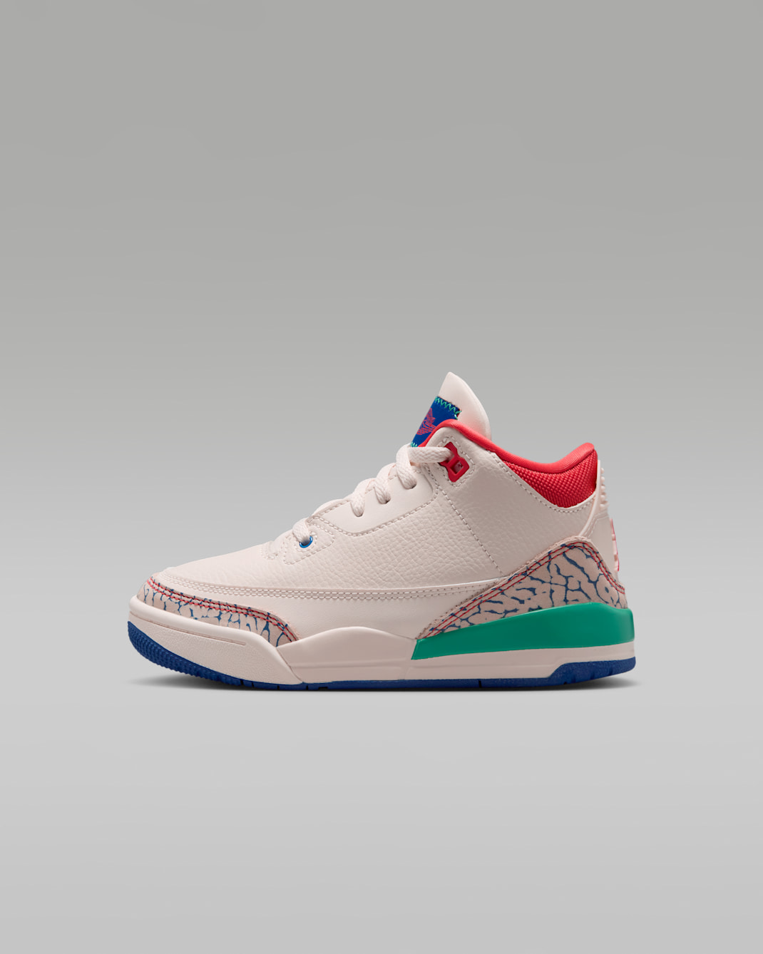 Jordan 3 Retro 'Play Your Way' Younger Kids' Shoes - Chalk/True Blue/Kinetic Green/Track Red