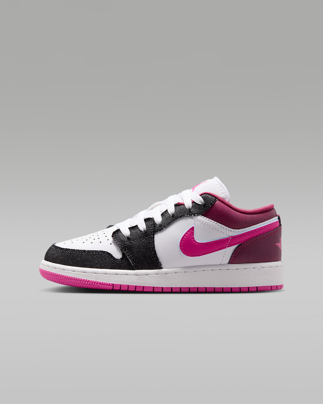 Air Jordan 1 Low SE Older Kids' Shoes - Off-Noir/White/Desert Pink/Desert Pink