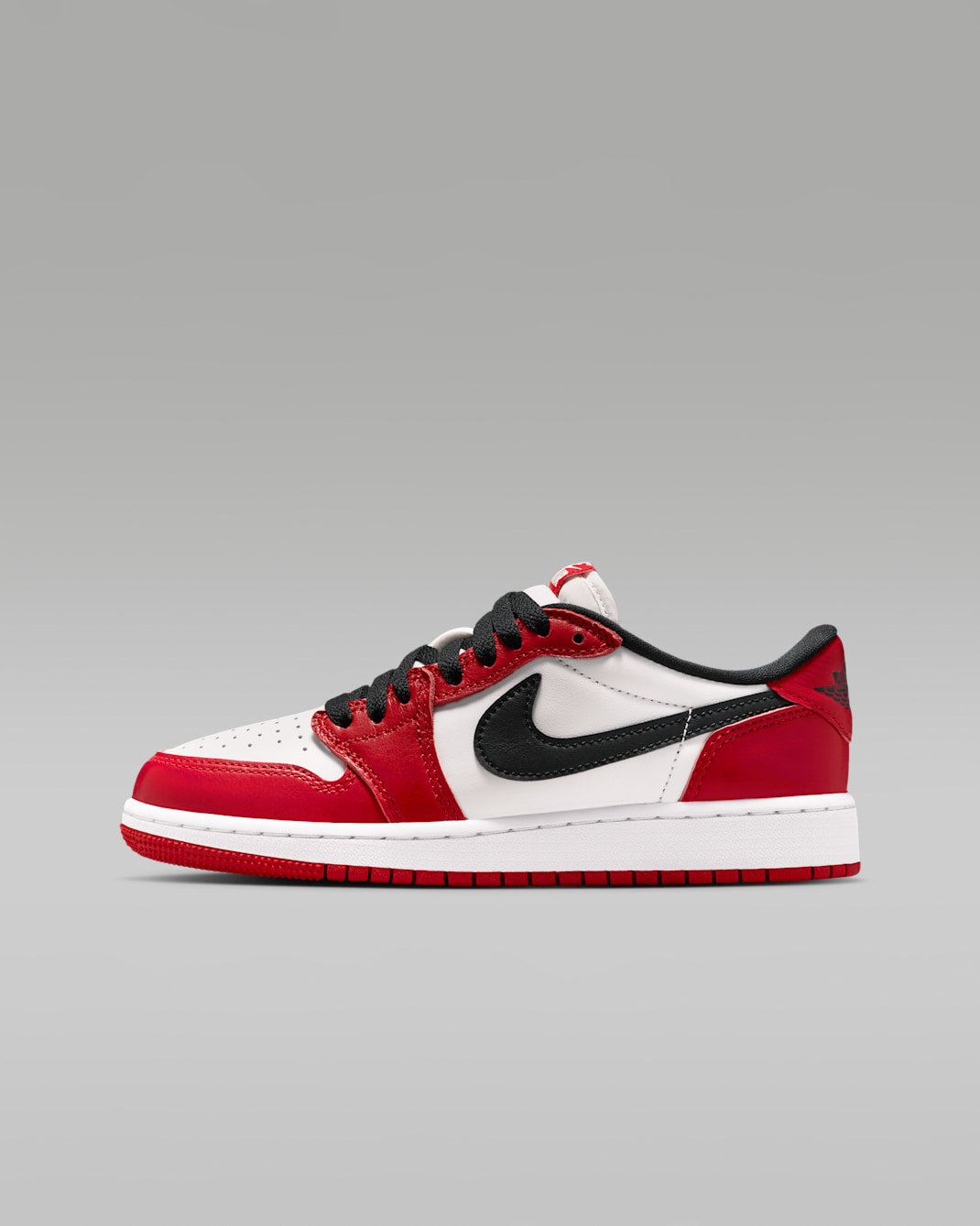 Air Jordan 1 Retro Low 'Chicago' Older Kids' Shoes - Varsity Red/Summit White/Black