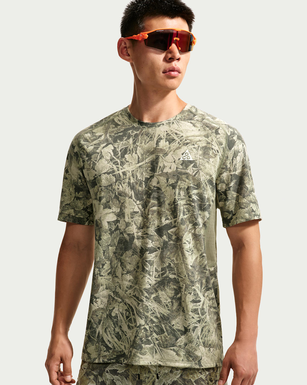 ACG Solar Chase 'Chamo Camo' Men's Dri-FIT ADV Trail Running Top - Sequoia/Light Army/Summit White