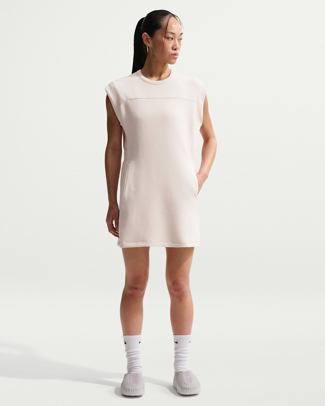 Nike 24.7 ImpossiblySoft Women's Dri-FIT Dress - Light Orewood Brown/Sail/Light Iron Ore