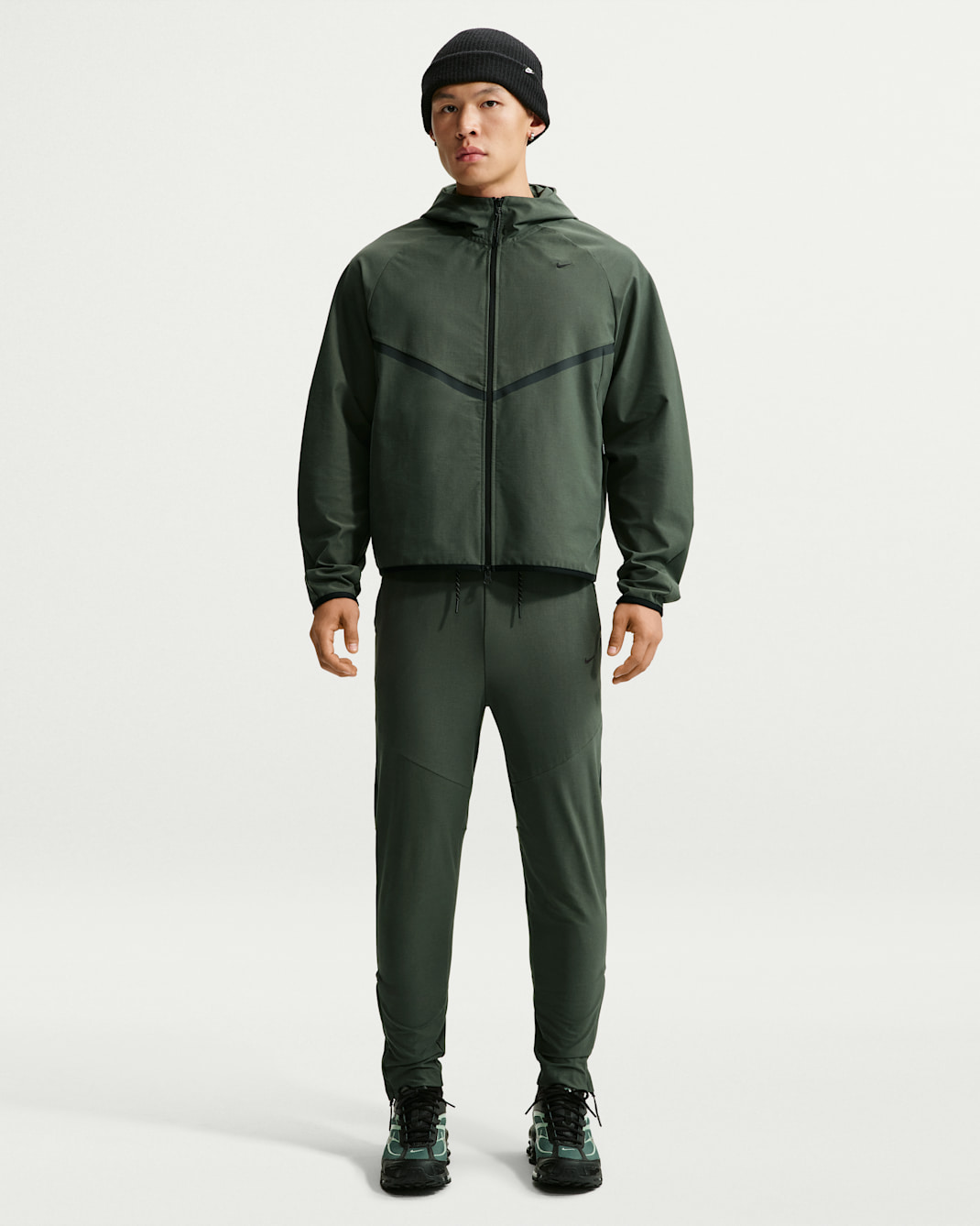Nike Tech Men's Dri-FIT Shori Knit Pants - Camo Green/Black