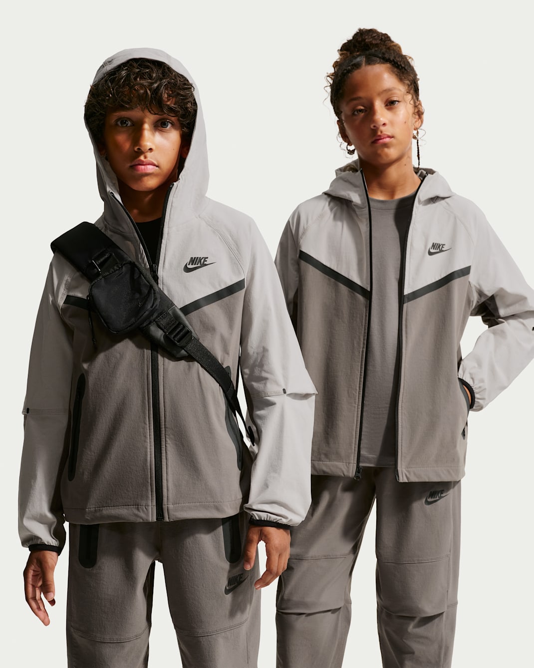 Nike Tech Older Kids' (Boys') Woven Jacket - Cave Stone/Moon Particle/Black