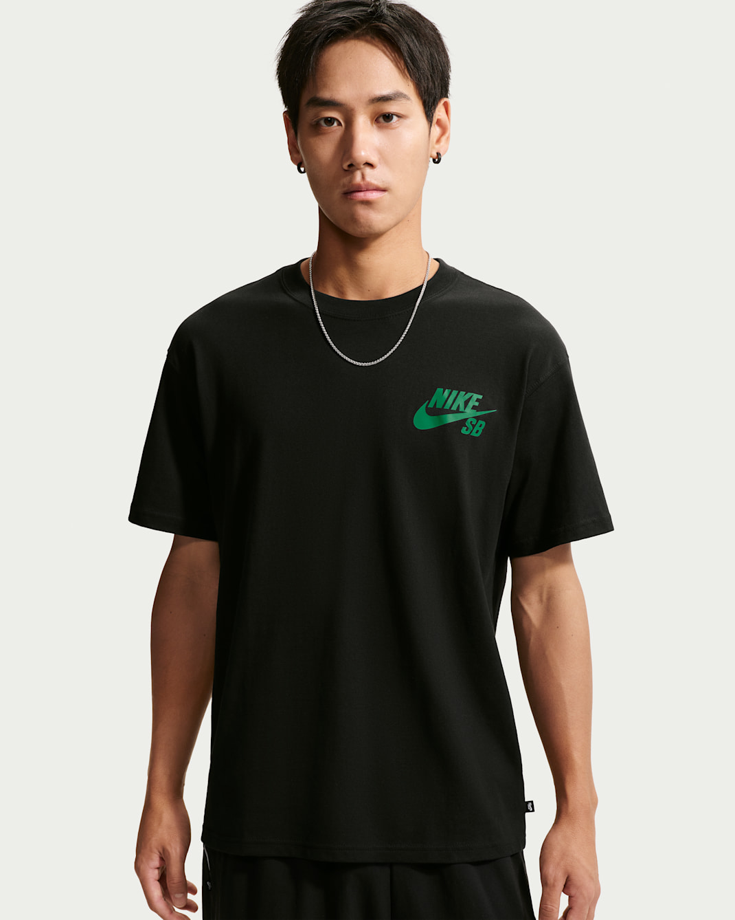 Nike SB Logo Skate T-Shirt - Black/Court Green