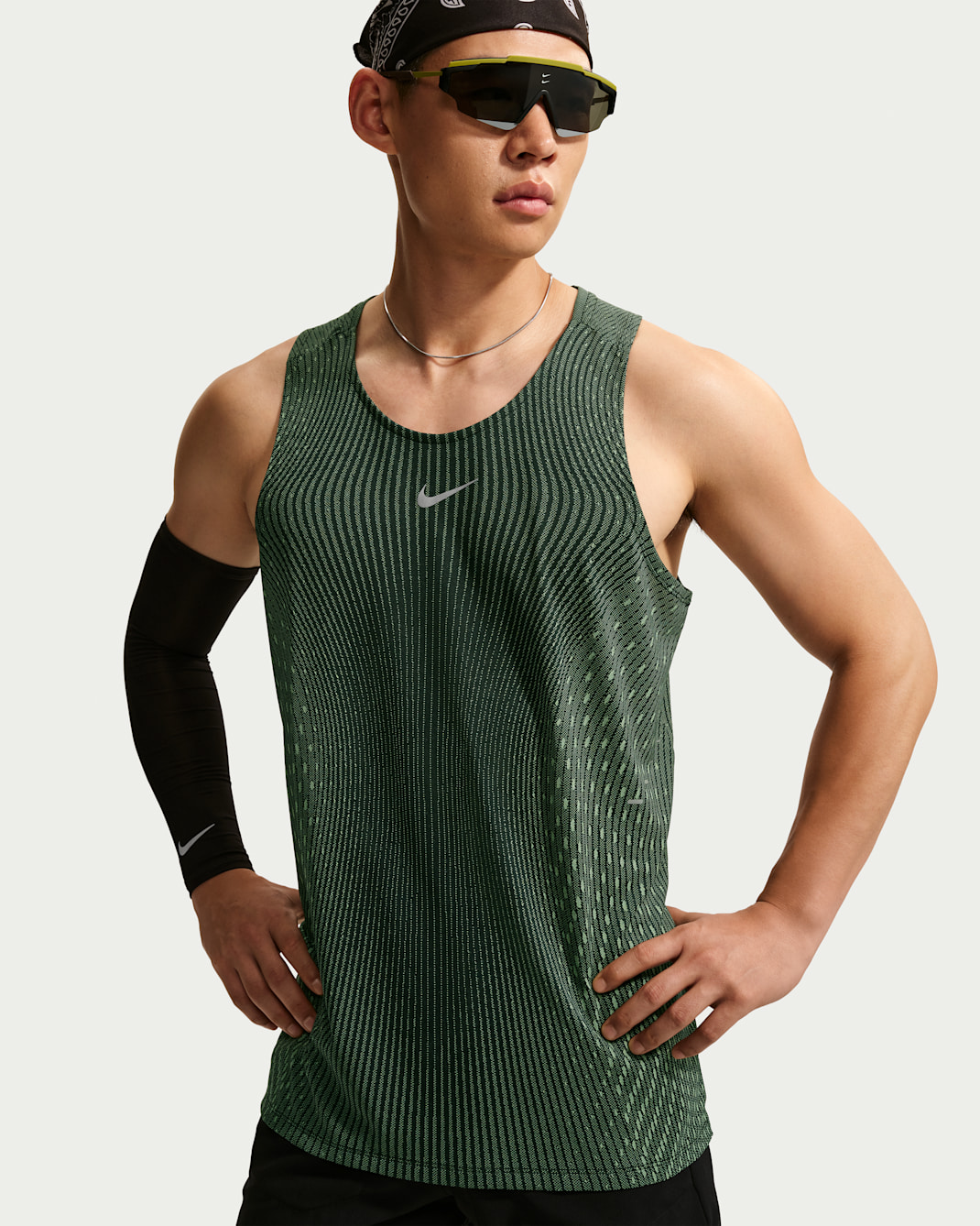 Nike Stride Aero-FIT Men's Running Tank Top - Black/Light Green Spark