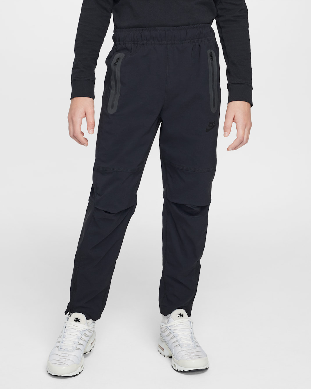 Nike Tech Older Kids' (Boys') Woven Trousers - Black/Black