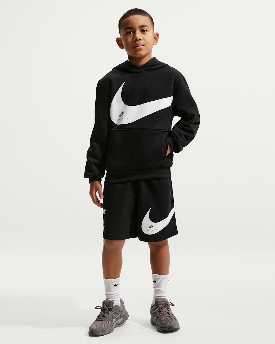 Nike Sportswear Club Older Kids' French Terry Shorts - Black/White
