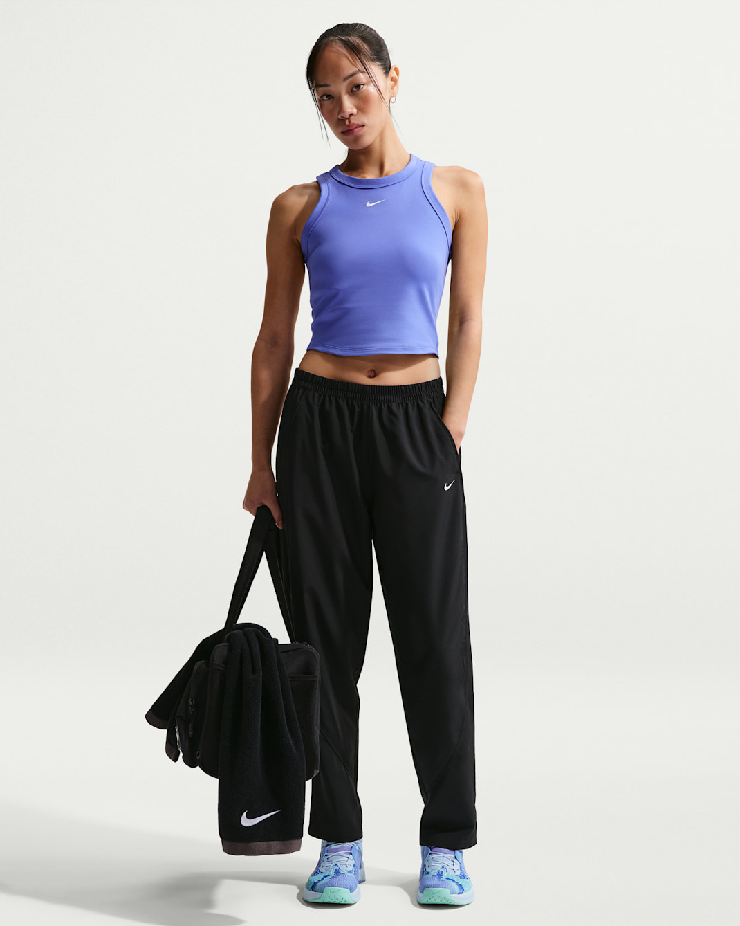 Nike One Women's Dri-FIT Mid-Rise Woven Trousers - Black/White