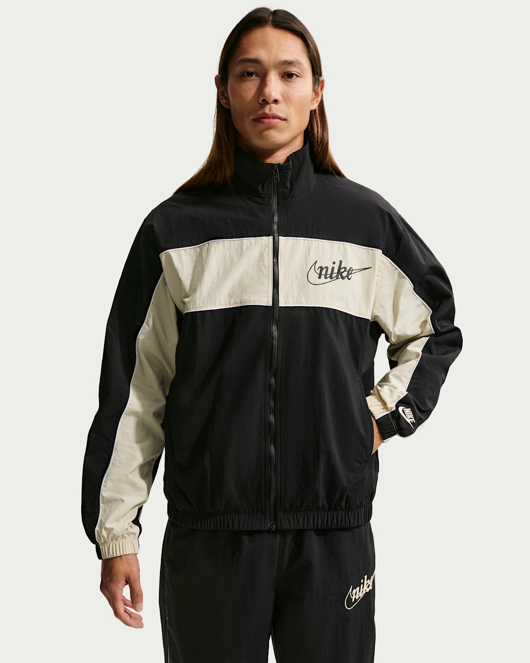 Nike Sportswear Club Men's Lightweight Full-Zip Jacket - Black/Light Khaki/Light Khaki