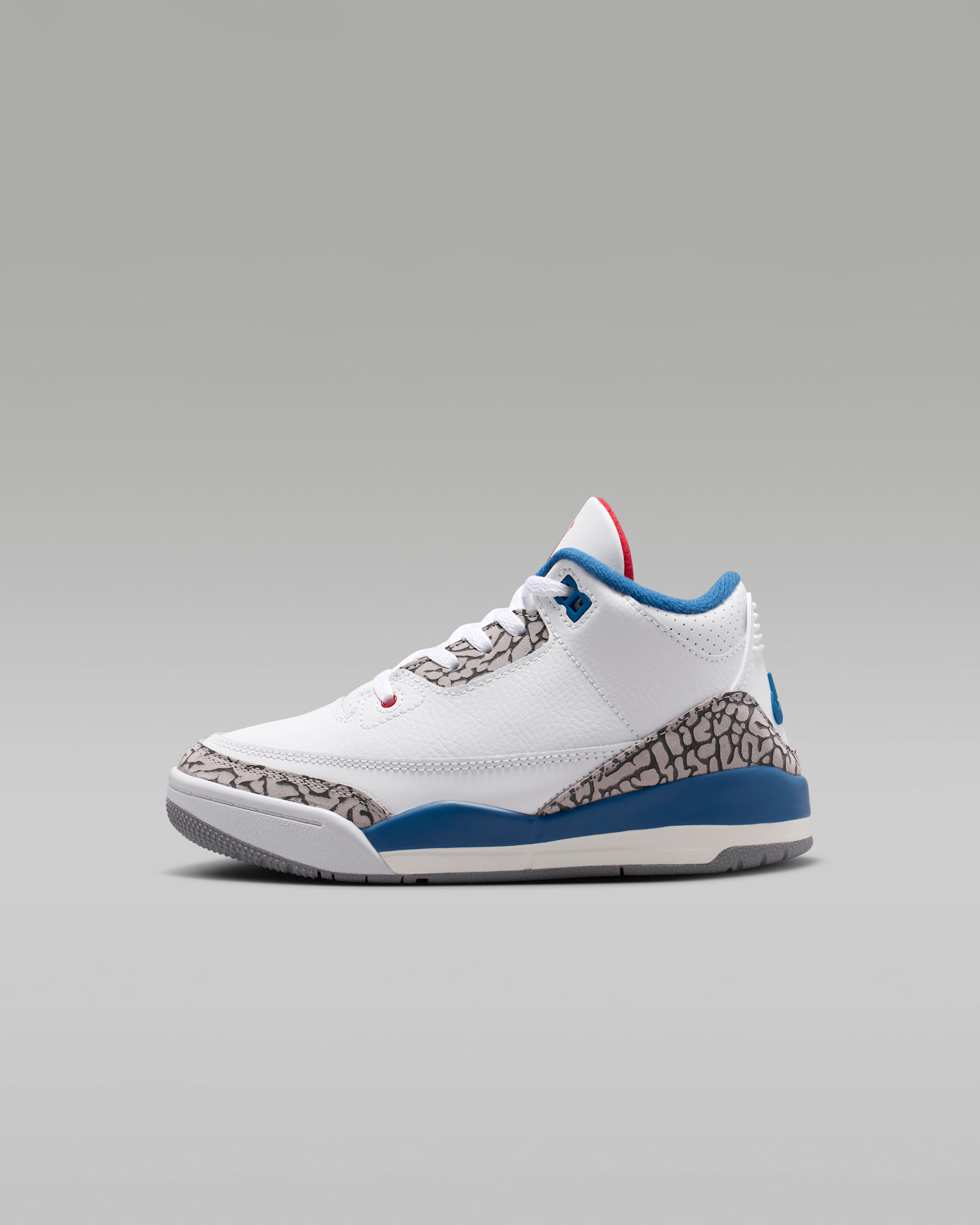 Jordan 3 Retro 'True Blue' Younger Kids' Shoes - White/True Blue/Cement Grey/Fire Red