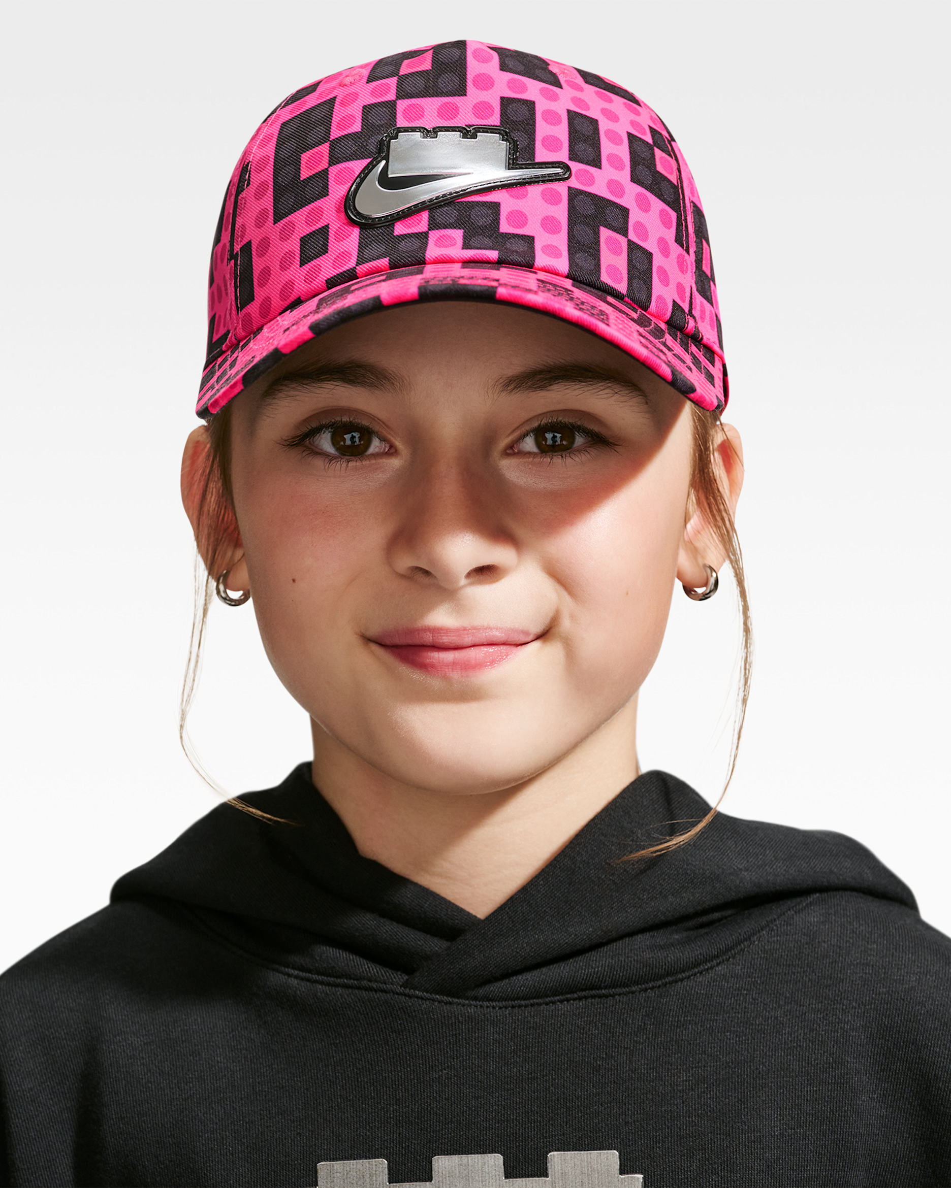 Nike x LEGO® Collection Older Kids' Hat - Hyper Pink/Vivid Pink/Iron Grey