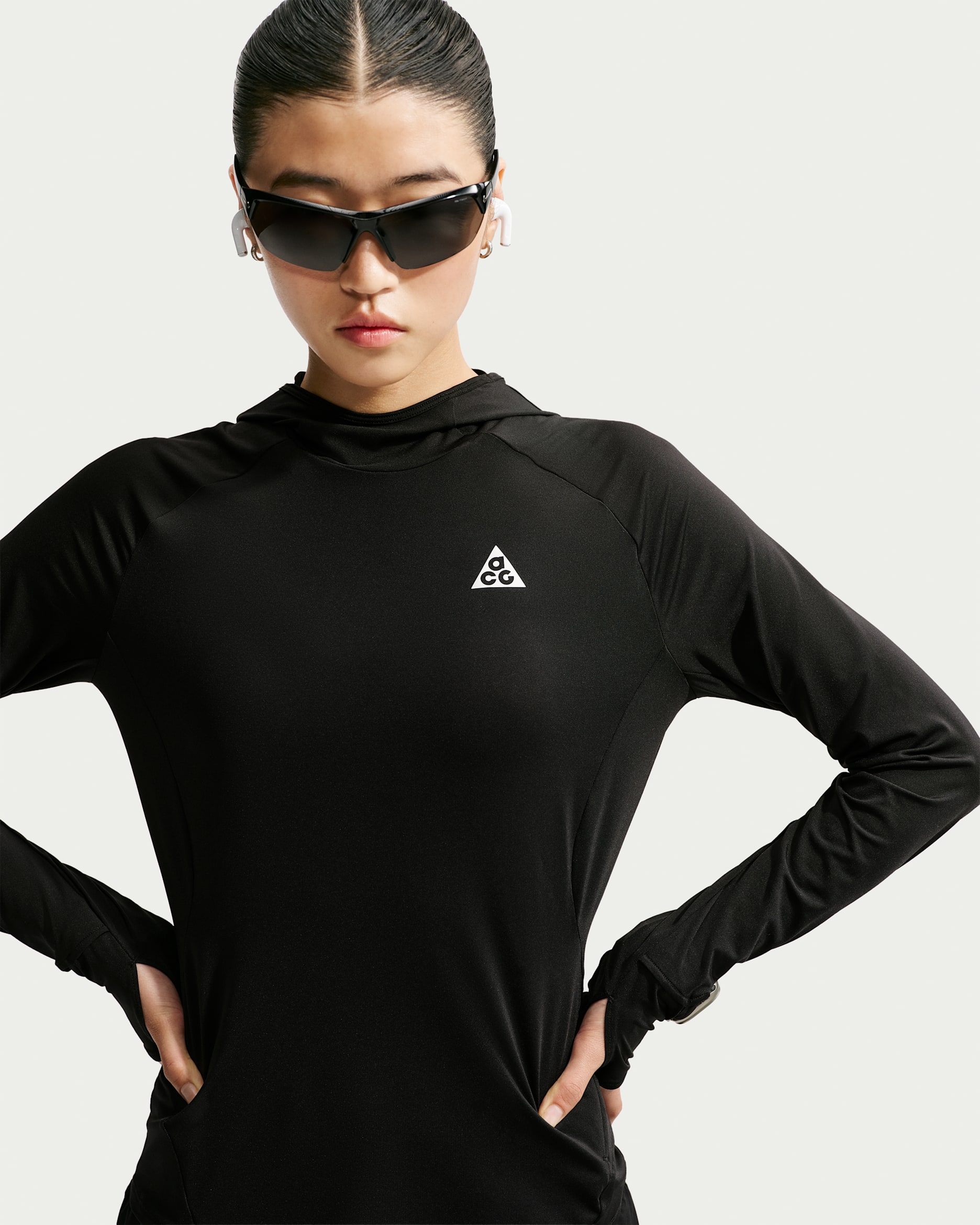 Nike ACG Women's UV-Resistant Hooded Trail Running Mid-Layer Top - Black/Black/Summit White