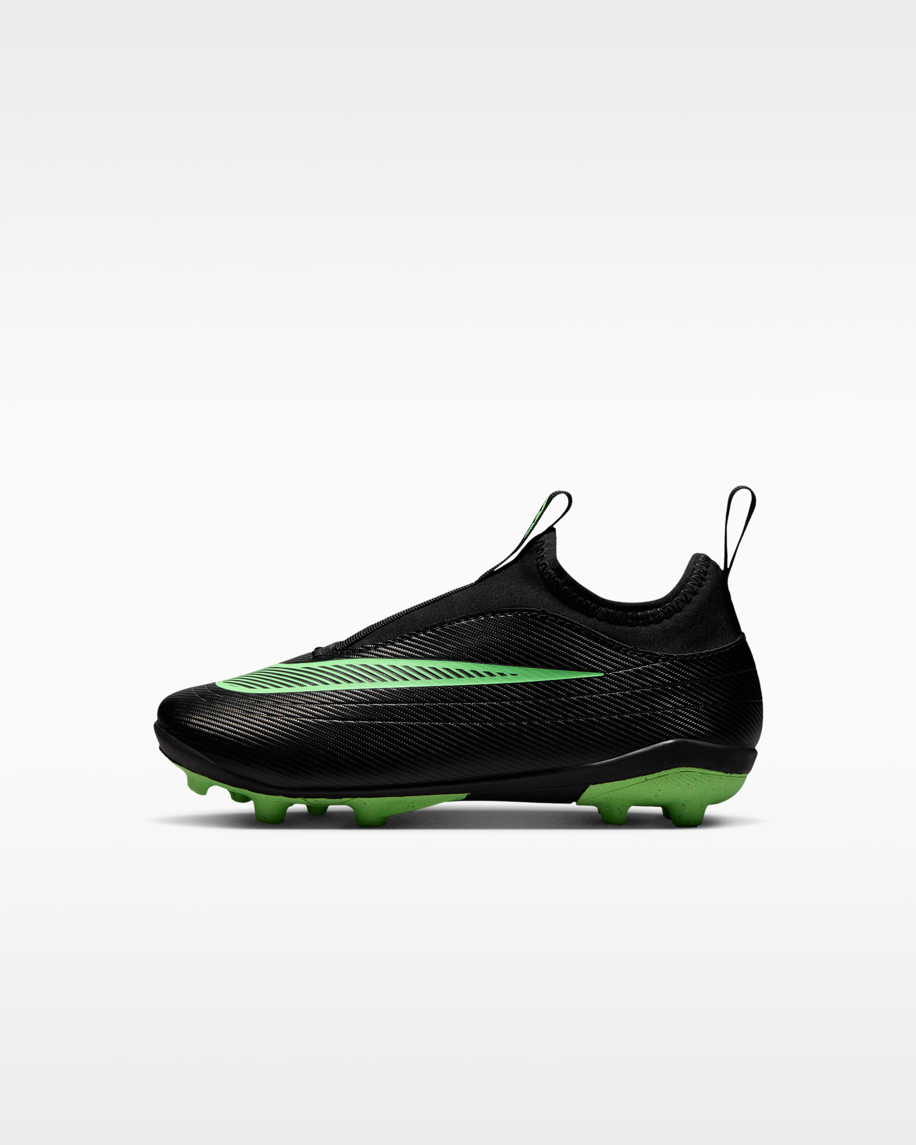 Nike Jr. Mercurial Vapor 17 Club Younger Kids' Multi-Ground Low-Top Football Boots - Black/Black/Illusion Green