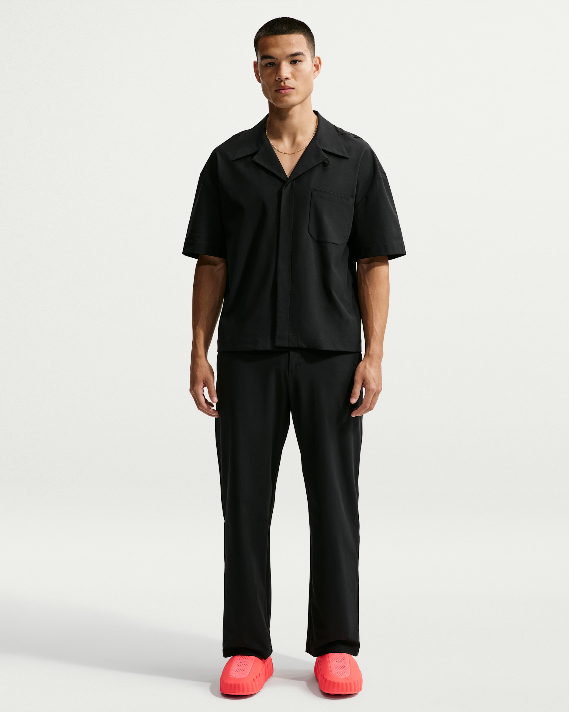 Nike 24.7 PerfectStretch Men's Dri-FIT Loose-Fit Chino Trousers - Black/Dark Smoke Grey