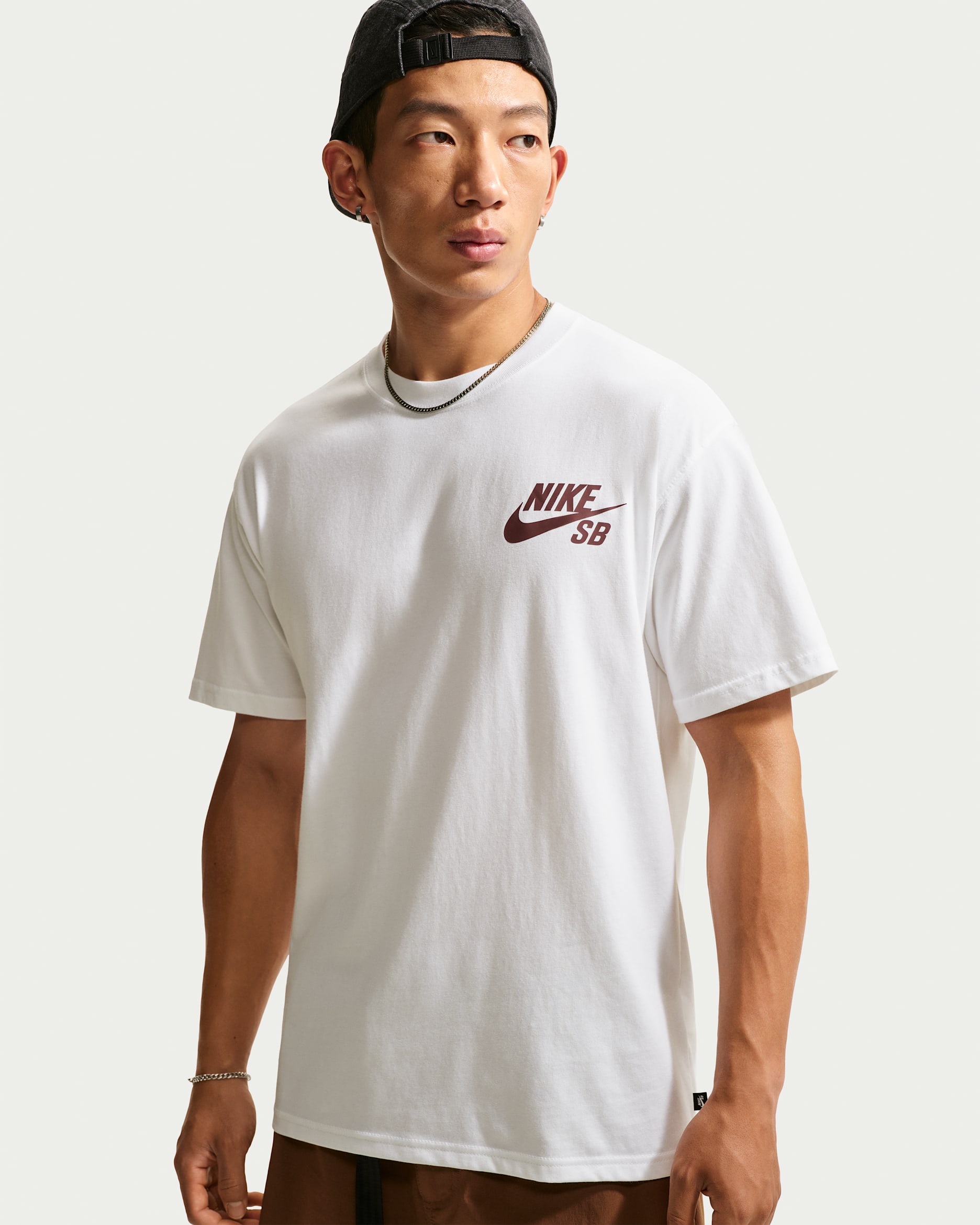 Nike SB Logo Skate T-Shirt - White/Mystic Dates