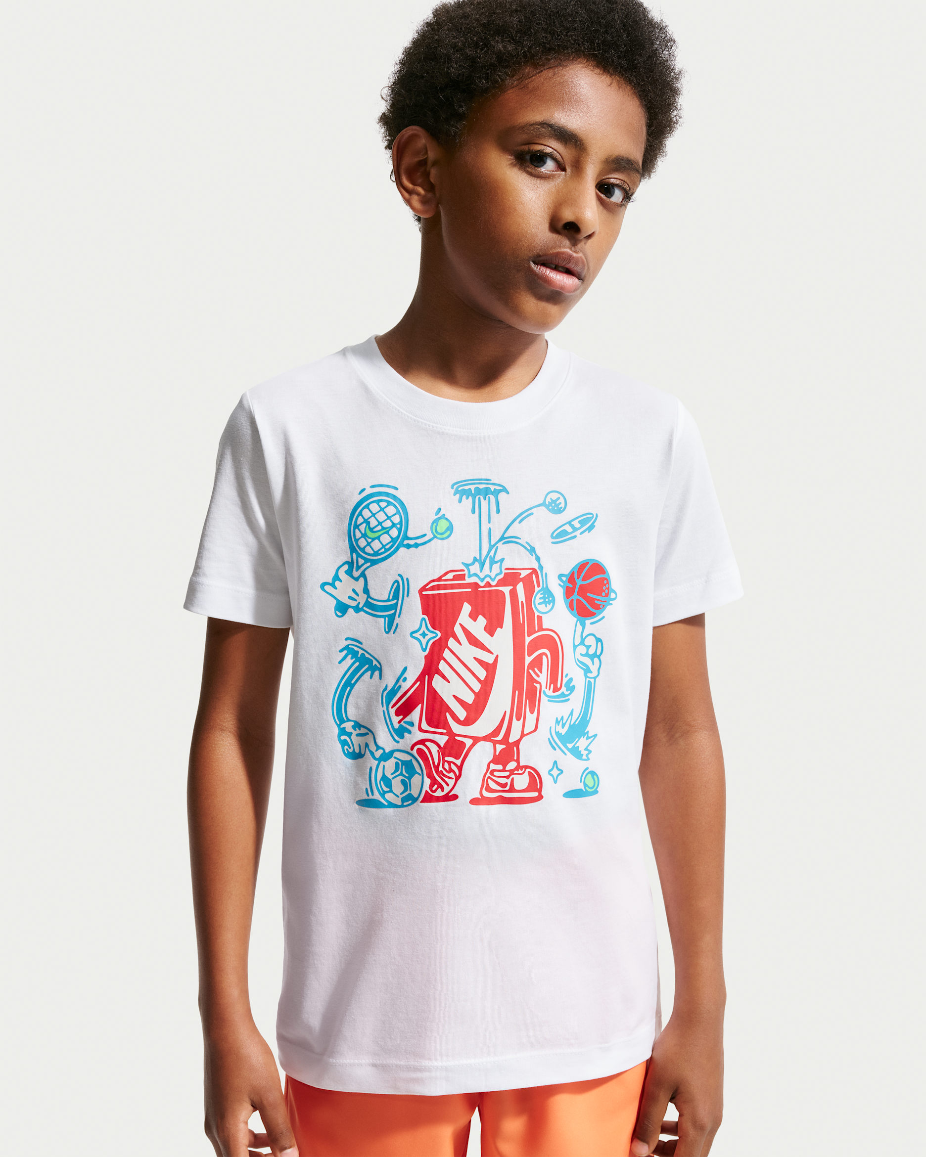 Nike Sportswear Older Kids' T-Shirt - White