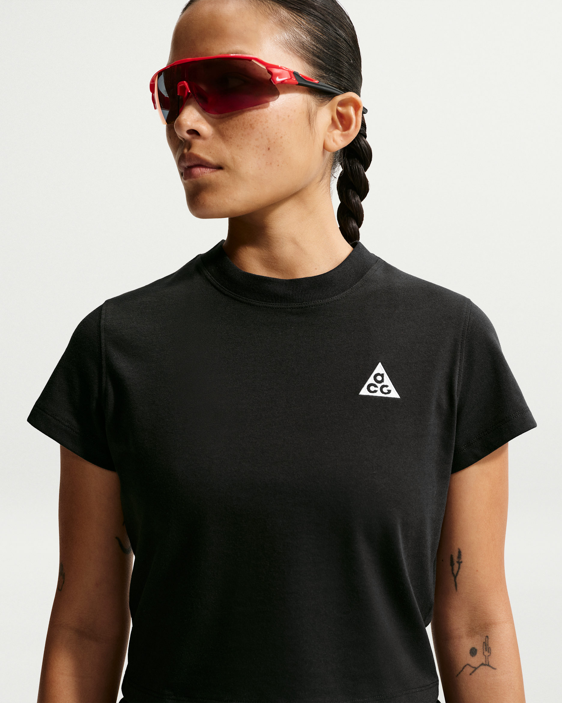 Nike ACG Women's Dri-FIT Short-Sleeve Top - Black/Summit White