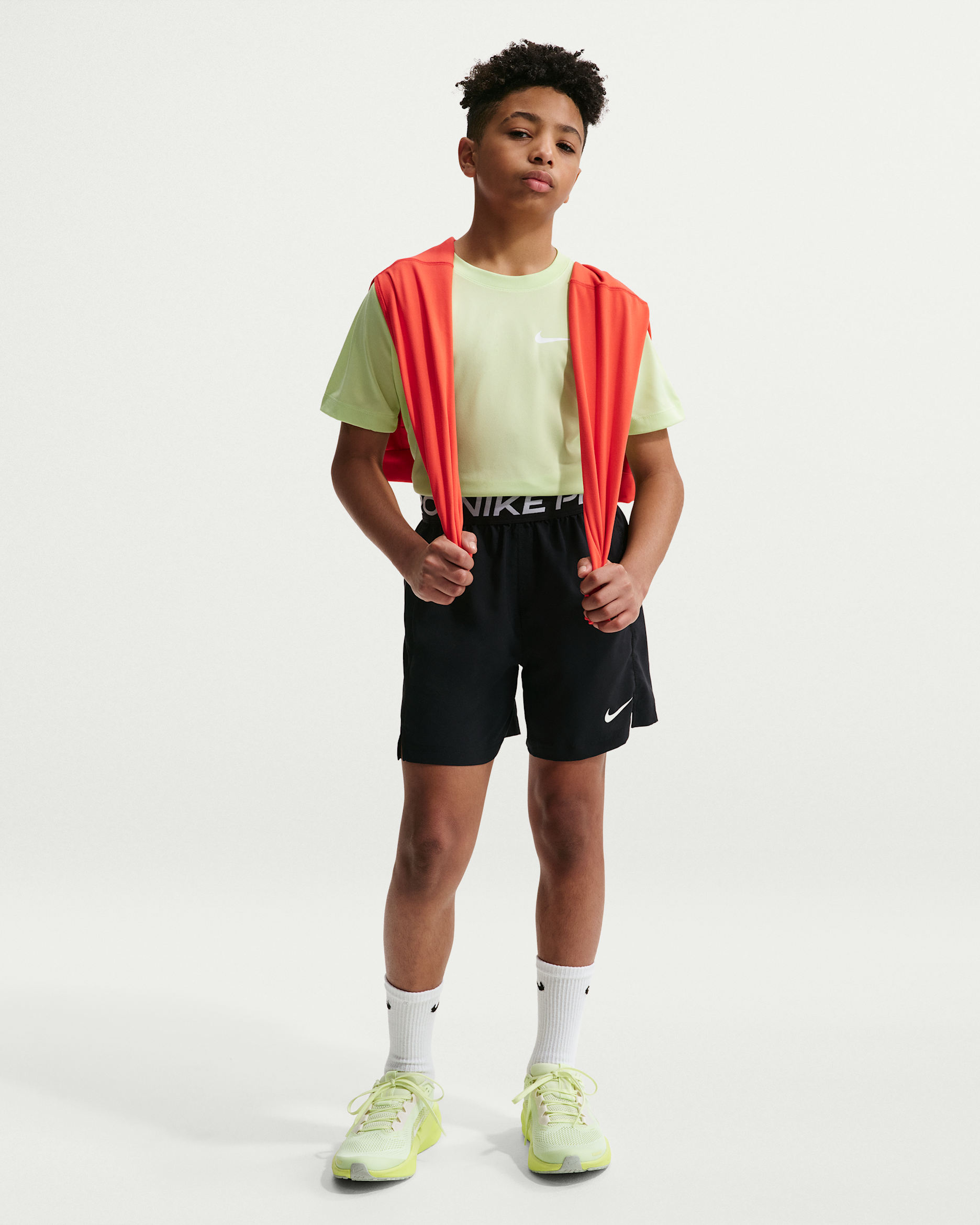 Nike Pro Older Kids' (Boys') Dri-FIT Training Shorts - Black/White/White