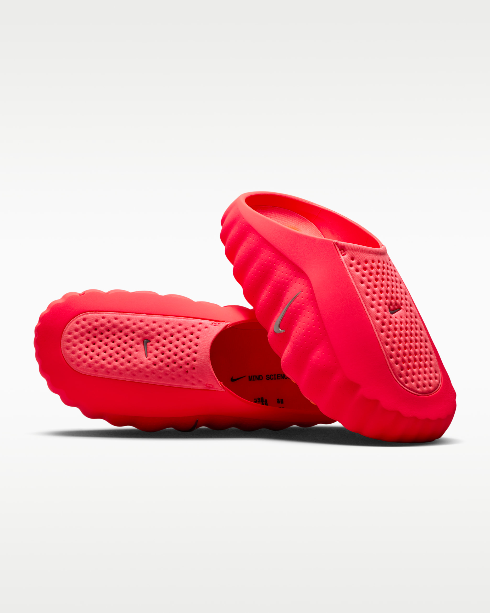 Nike Mind 001 Men's Pregame Mules - Solar Red/Hyper Crimson/Black/Chrome