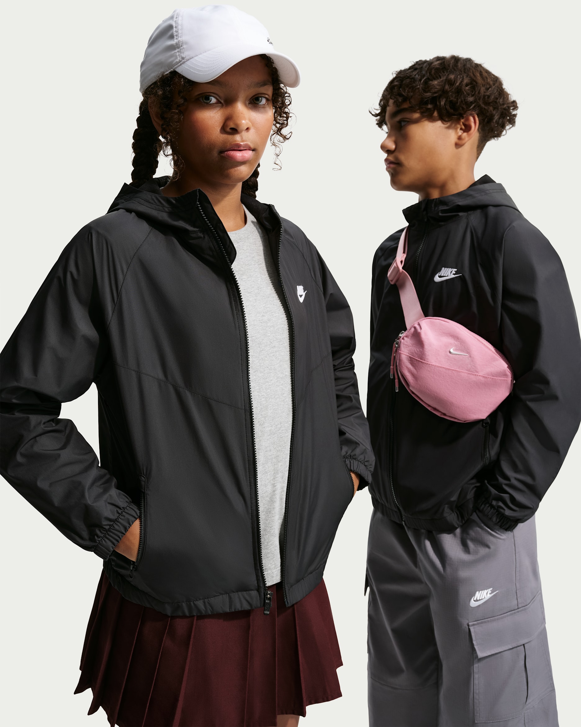 Nike Sportswear Windrunner Older Kids' Hooded Repel Jacket - Black/Black/White
