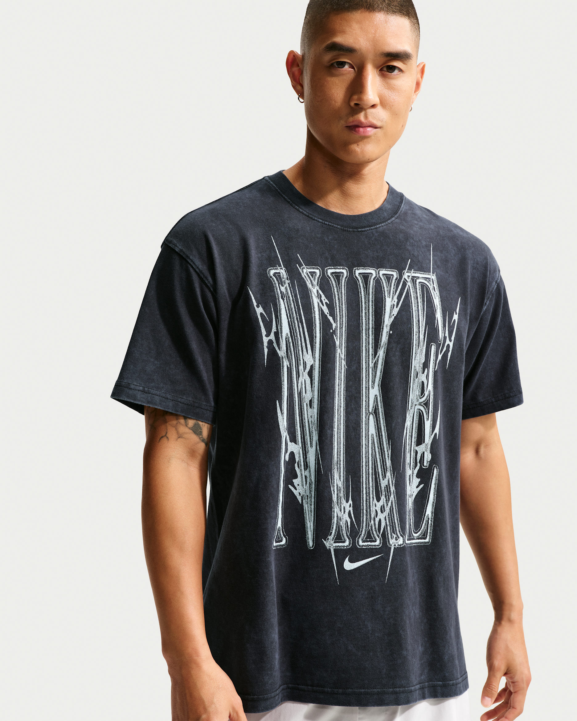 Nike Men's T-Shirt - Black