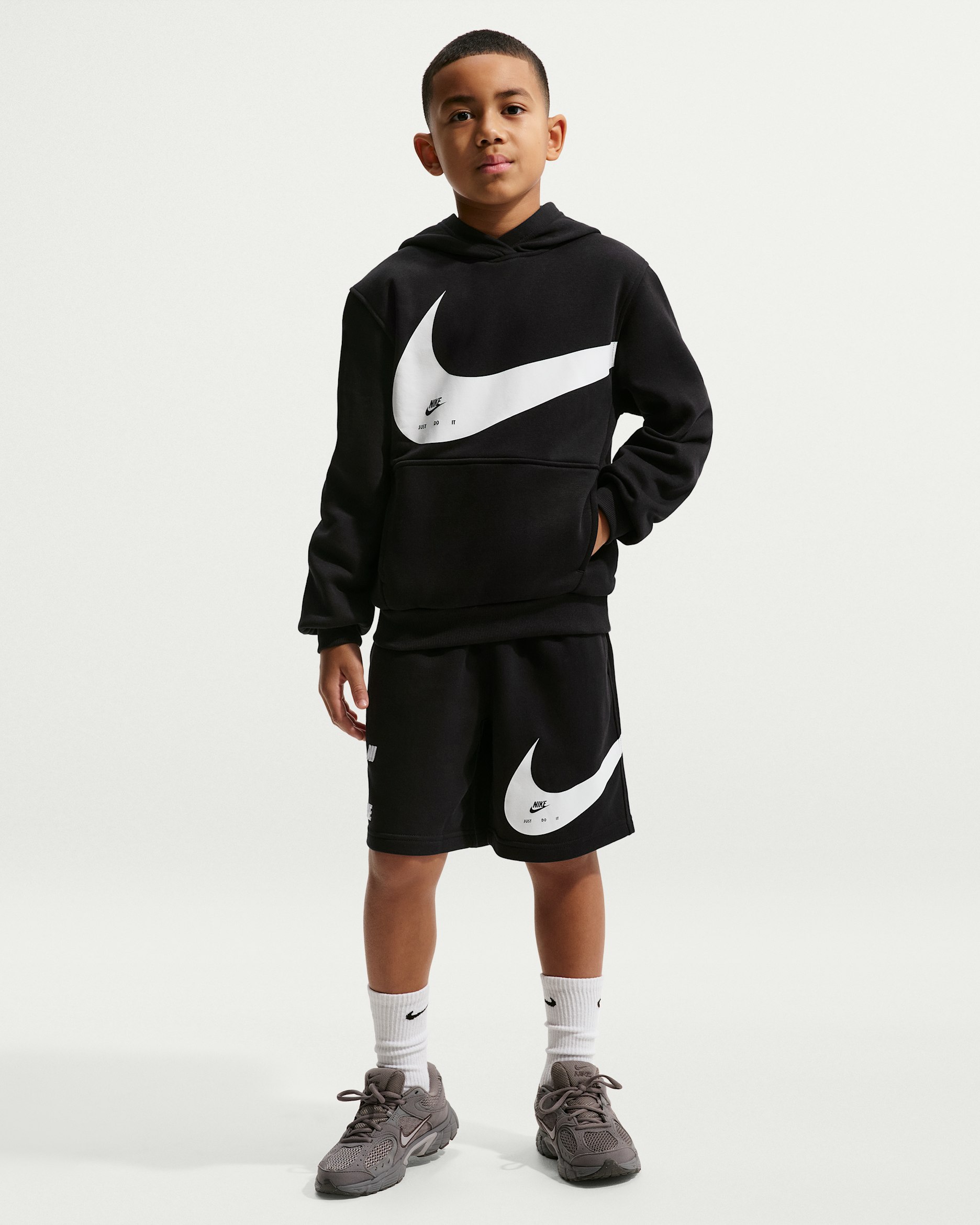Nike Sportswear Club Older Kids' French Terry Shorts - Black/White