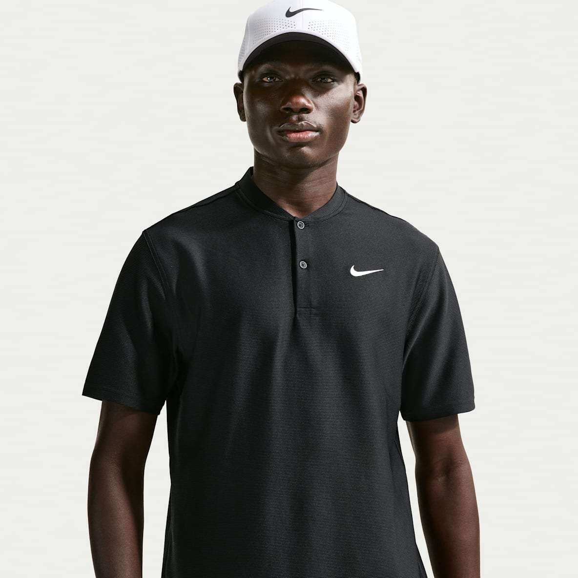 Nike Velocity Polo de golf Dri-FIT con cuello en v para hombre