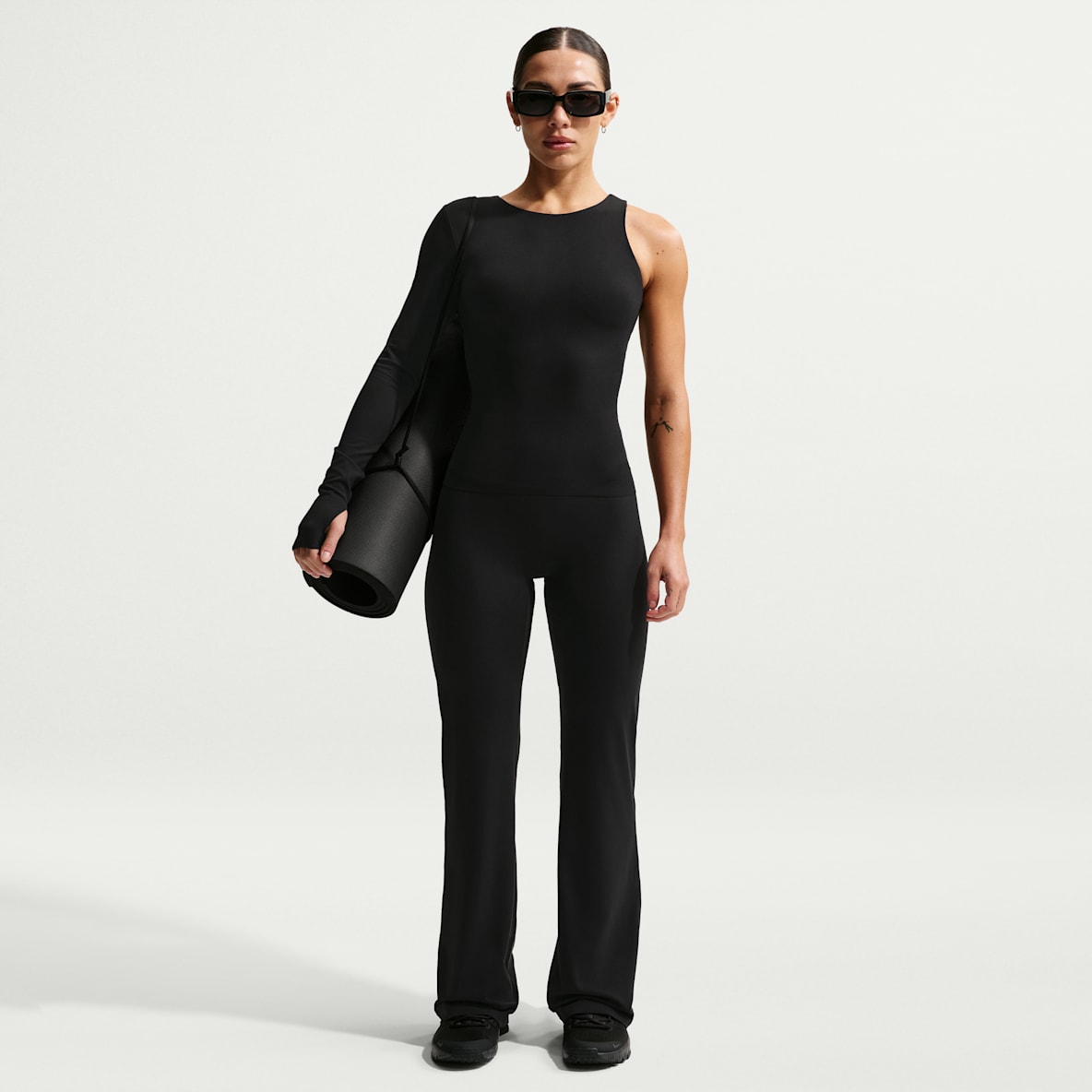 Nike Zenvy Women's High-Waisted Flared Leggings with No Front Seam