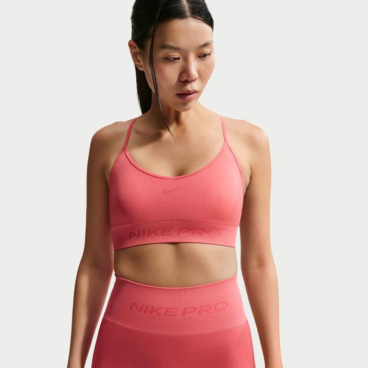 Nike Pro Seamless Women's Light-Support Padded Sports Bra