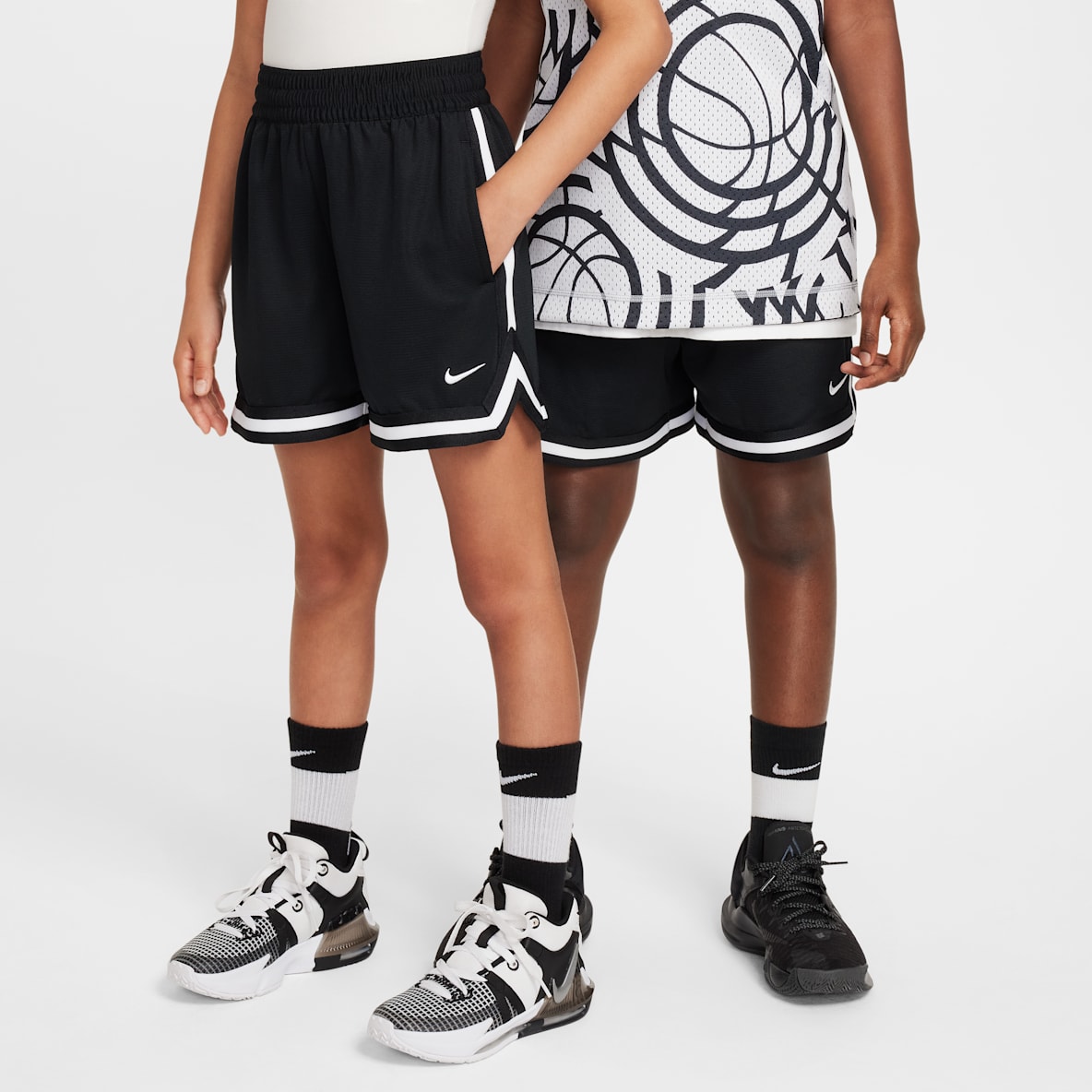 Nike DNA Shorts de básquetbol de 13 cm para niños talla grande