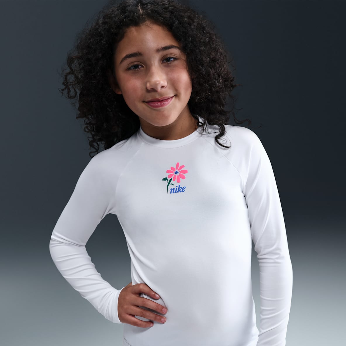 Nike Swim Hydroguard Playera de manga larga Dri-FIT UV para niña talla grande