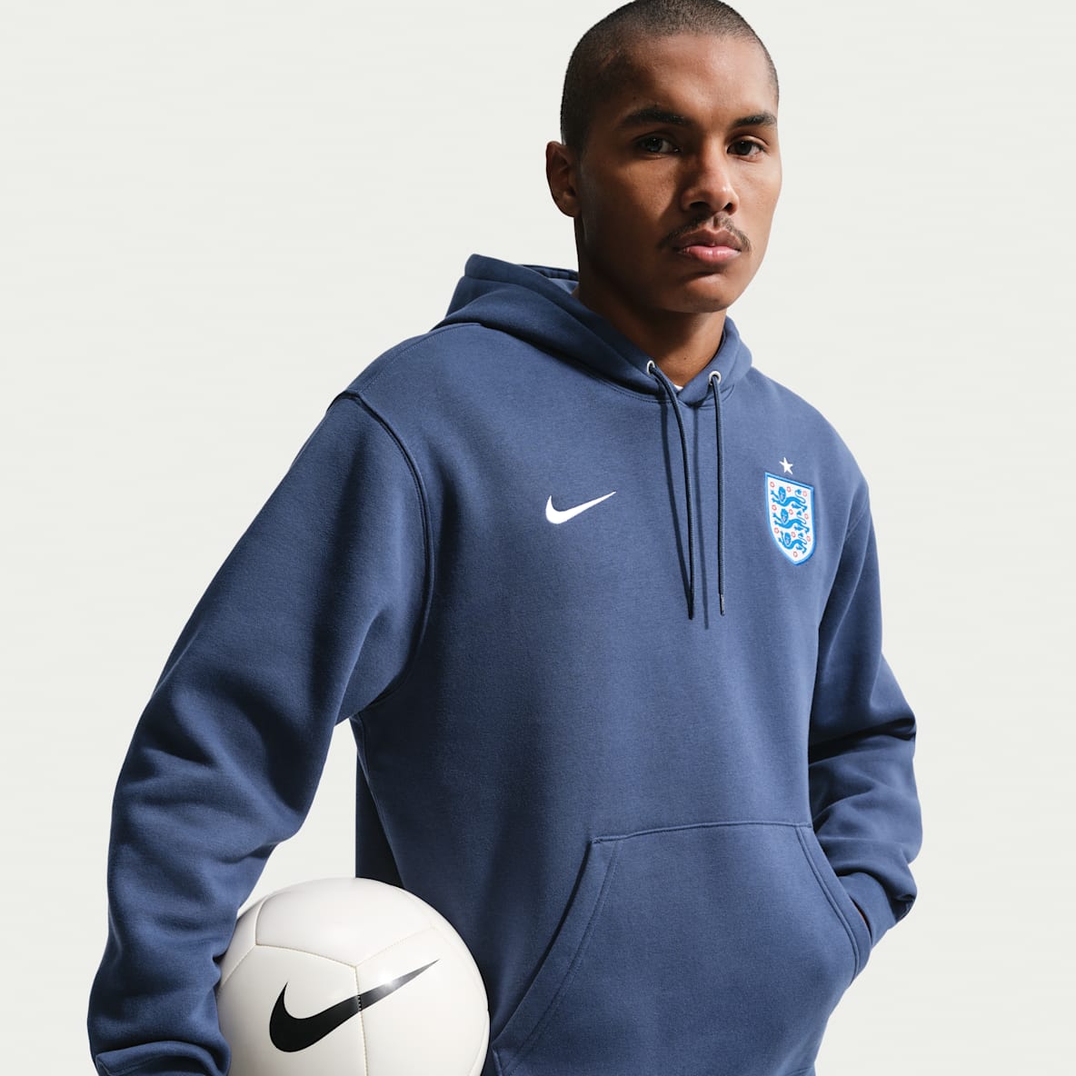 England Club Men's Nike Football Pullover Hoodie